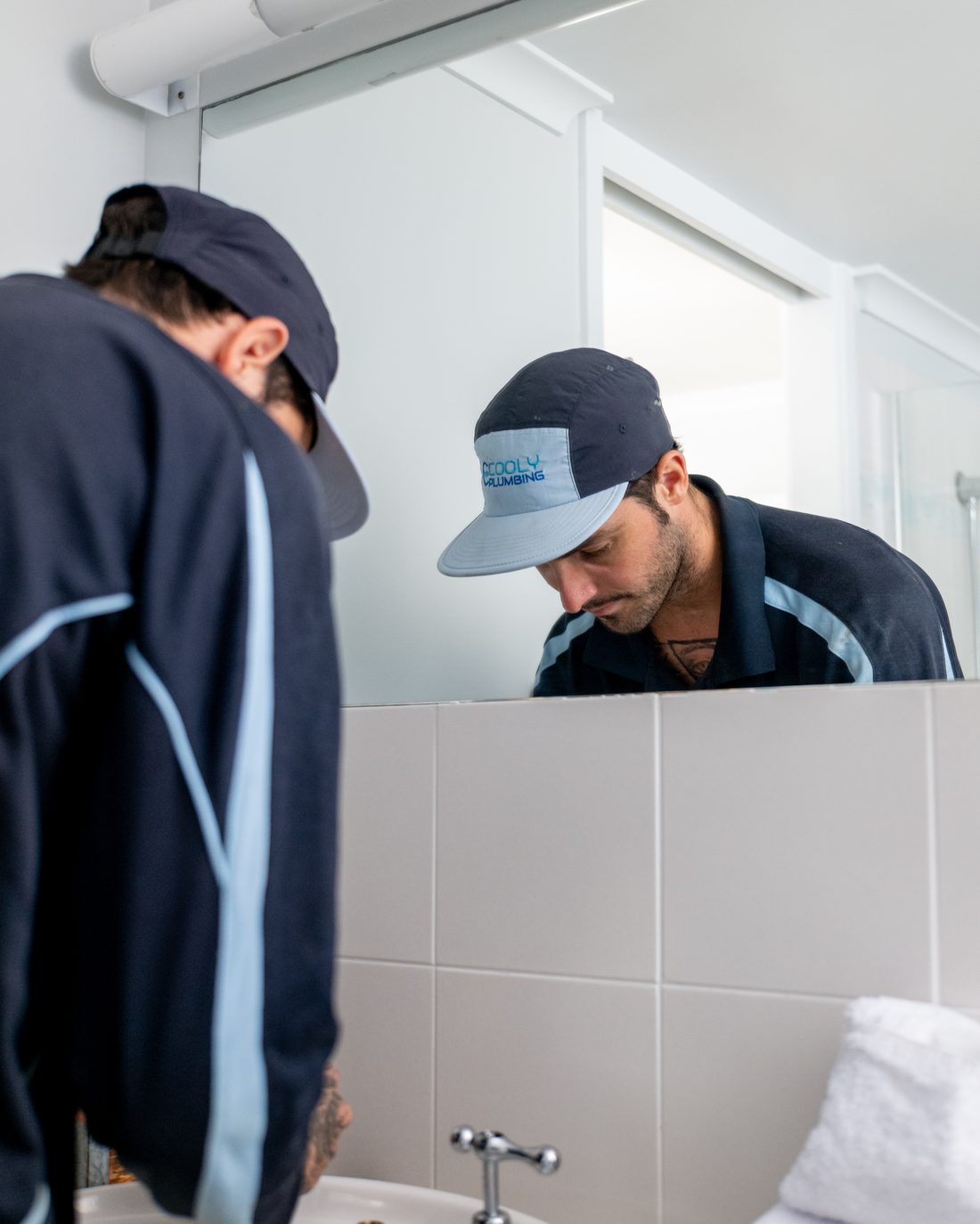 Repairing a bathroom basin
